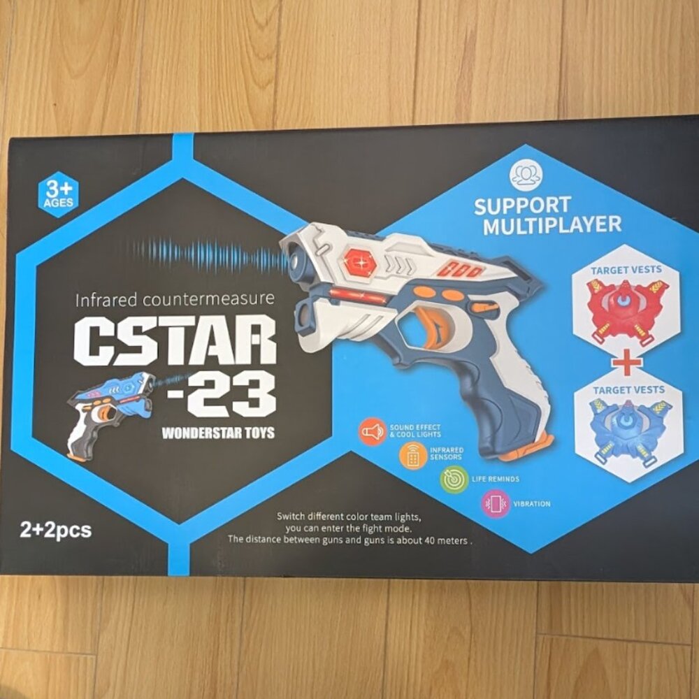 Toy Infrared ("laser" tag) multiplayer set